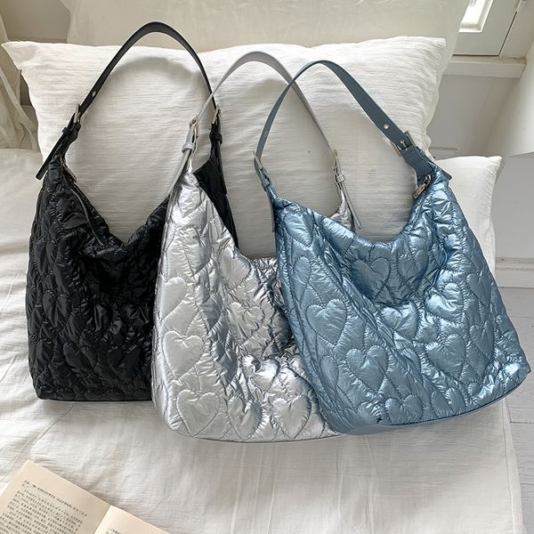 evening bags 2023 glitter padded zipper women s bags large capacity middle handbags korean ladies shoulder bag paillette female oxter 230809
evening bags 2023 glitter padded zipper women s bags large capacity middle handbags korean ladies shoulder bag paillette female oxter 230809