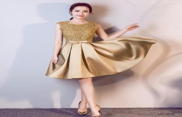 2020 gold short homecoming dresses with bow crew neck lace graduation party gowns satin a line cocktail dress74133596390656, Blue;pink
2020 gold short homecoming dresses with bow crew neck lace graduation party gowns satin a line cocktail dress74133596390656, Blue;pink