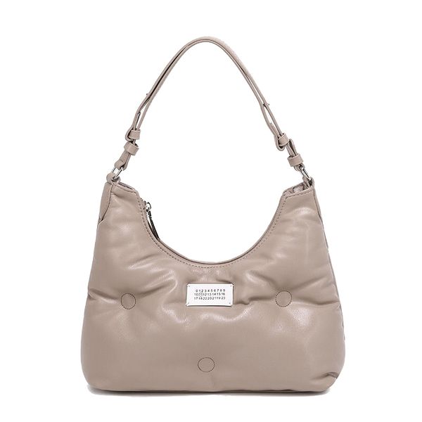 fashion designer margiela shoulder lady clutch bag leather luxury underarm outdoor pochette mini bag
fashion designer margiela shoulder lady clutch bag leather luxury underarm outdoor pochette mini bag