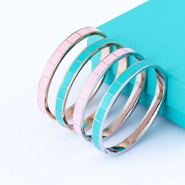 quality t home titanium steel bracelet fashion network red tai steel stainless steel bracelet headpiece, Golden;silver
quality t home titanium steel bracelet fashion network red tai steel stainless steel bracelet headpiece, Golden;silver