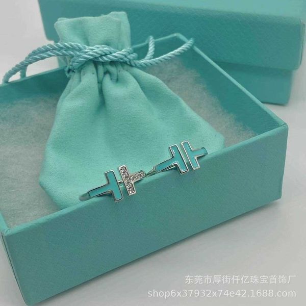 famous brand tiffay s925 sterling silver double t ring high edition diamond turquoise fashion simple versatile
famous brand tiffay s925 sterling silver double t ring high edition diamond turquoise fashion simple versatile