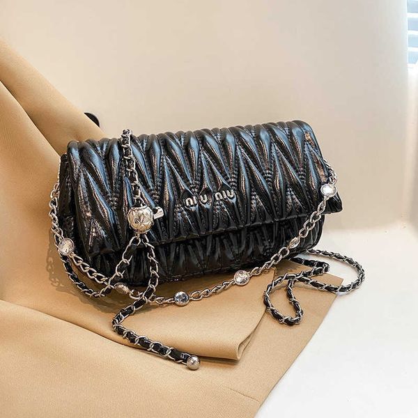 fashionable bags for ladies designer pleated chain muimui korean version handbag minimalist bag trend carrying korean version girl temperame
fashionable bags for ladies designer pleated chain muimui korean version handbag minimalist bag trend carrying korean version girl temperame