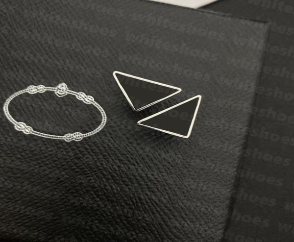 triangle shape stud designer luxury earring eardrop women men fashion studs letter print earrings3475266, Golden;silver
triangle shape stud designer luxury earring eardrop women men fashion studs letter print earrings3475266, Golden;silver