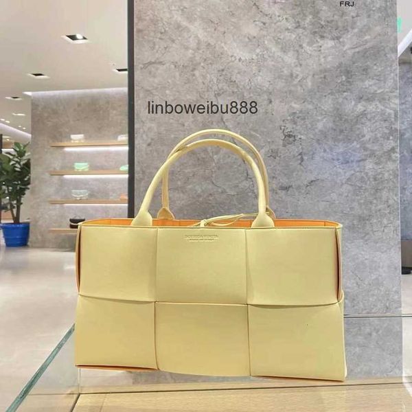 aa designer handbags bottegasvenetas bags candy arcos arco new handheld tote bag woven grid one shoulder crossbody for women have frj ie56
aa designer handbags bottegasvenetas bags candy arcos arco new handheld tote bag woven grid one shoulder crossbody for women have frj ie56