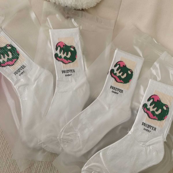 socks men and women couples vacuum packaging design trendy brand new personalized ins fun graffiti cartoon, Black;white
socks men and women couples vacuum packaging design trendy brand new personalized ins fun graffiti cartoon, Black;white
