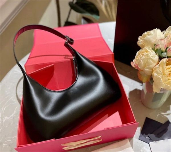 newquality luxurys designers bags fashion shoulder bag women bags backpack cross body pack womens leather handbag lady messenger bag totes b
newquality luxurys designers bags fashion shoulder bag women bags backpack cross body pack womens leather handbag lady messenger bag totes b