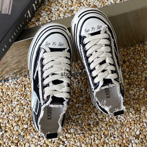 vanness canvas shoes women's summer breathable flat bottom versatile elevated board shoes casual night glow beggar half slippers, Black
vanness canvas shoes women's summer breathable flat bottom versatile elevated board shoes casual night glow beggar half slippers, Black