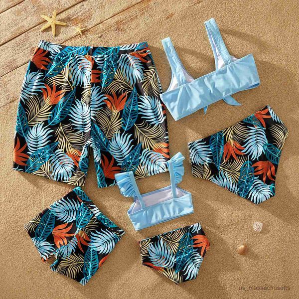 family matching outfits summer family look swimwear solid and floral print shorts matching swimsuits outfits new arrival for holiday r230810, Blue
family matching outfits summer family look swimwear solid and floral print shorts matching swimsuits outfits new arrival for holiday r230810, Blue