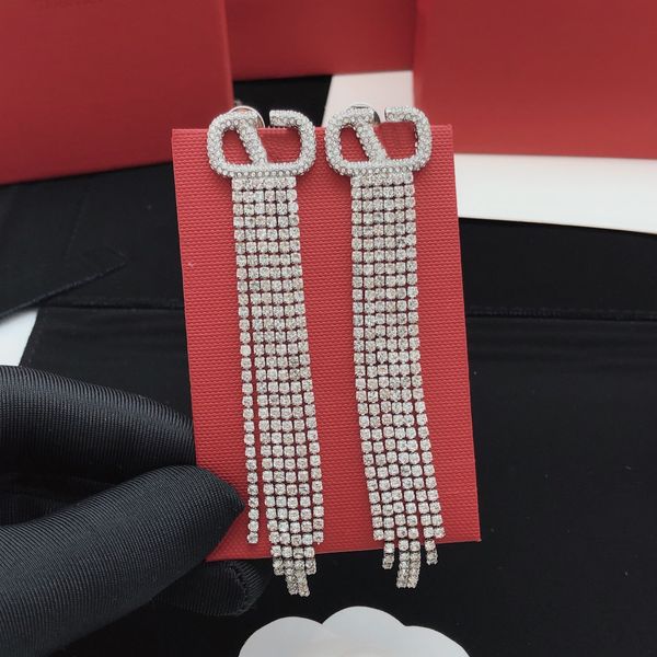 designer letter v pearl stud earring valentinolies earrings women tassel love internet celebrity female jewelry luxury 7334212, Golden;silver
designer letter v pearl stud earring valentinolies earrings women tassel love internet celebrity female jewelry luxury 7334212, Golden;silver