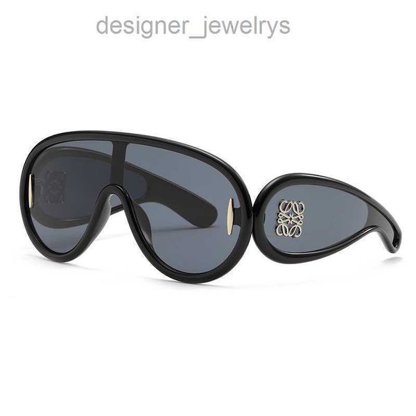designer sunglasses luxury sunglass wholesale of 23014 new wing style one piece fashion women's advanced sense travel personalized sung, White;black
designer sunglasses luxury sunglass wholesale of 23014 new wing style one piece fashion women's advanced sense travel personalized sung, White;black
