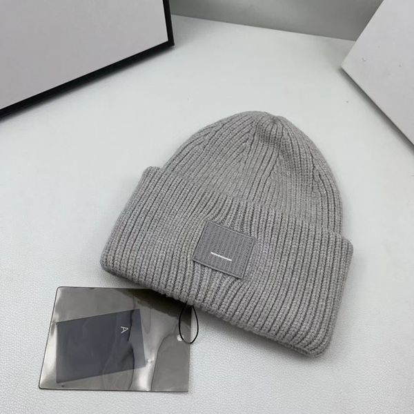 new designer brand beanie men's and women's classic square knitted hat winter thickened, Blue;gray
new designer brand beanie men's and women's classic square knitted hat winter thickened, Blue;gray