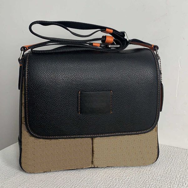 classic day packs designer bag shoulder messenger crossbody purse embroidery canvas collar flap messenger bag luxurys handbag 230815
classic day packs designer bag shoulder messenger crossbody purse embroidery canvas collar flap messenger bag luxurys handbag 230815