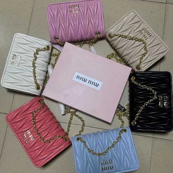 muimui bags for ladies 2023 new fashion designer home pearl chain small square bag crossbody shoulder bag underarm fold chain women's b
muimui bags for ladies 2023 new fashion designer home pearl chain small square bag crossbody shoulder bag underarm fold chain women's b