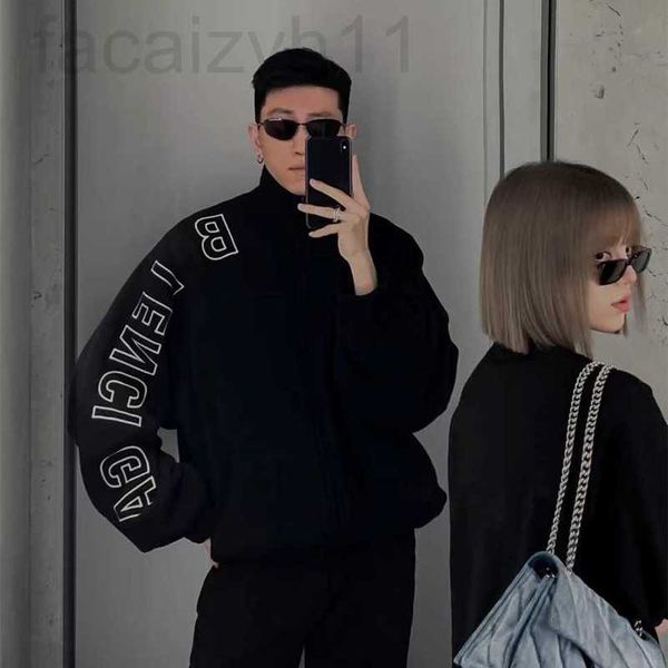 men's jackets designer high version 2023 new paris b family fleece logo letter embroidered jacket tigb, Black;brown
men's jackets designer high version 2023 new paris b family fleece logo letter embroidered jacket tigb, Black;brown