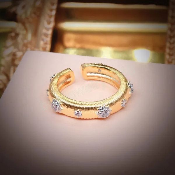 european american retro italian style two-color gold plated rings luxury women's with zircon carved ring, Silver
european american retro italian style two-color gold plated rings luxury women's with zircon carved ring, Silver
