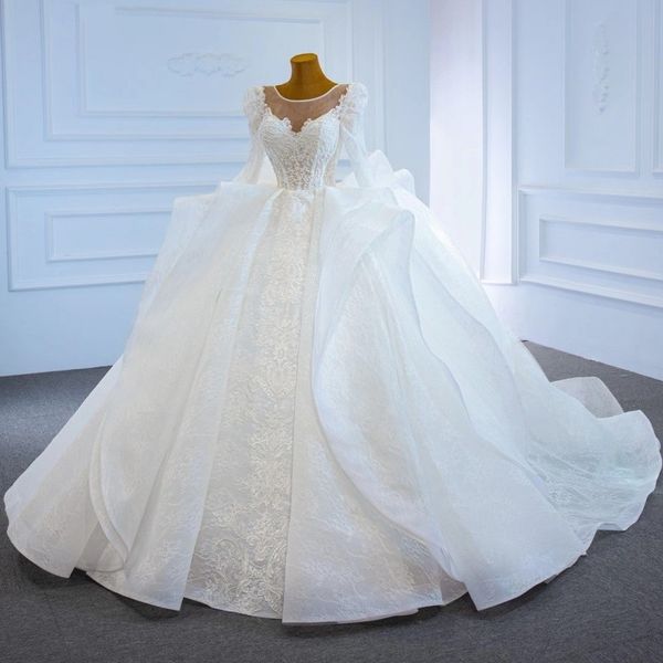 classic o-neck long sleeves ball gown wedding dress 2023 luxury appliques lace court train princess bridal gown, White
classic o-neck long sleeves ball gown wedding dress 2023 luxury appliques lace court train princess bridal gown, White