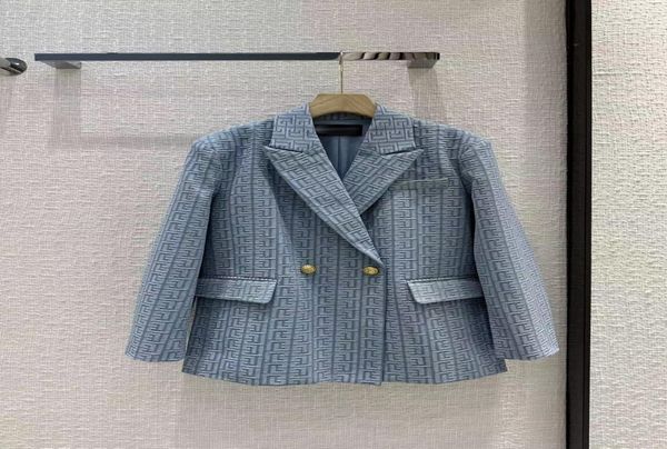 milan runway jackets 2023 new spring summer lapel neck long sleeve panelled women039s designer coats brand same style outerwear1577024, Black;brown
milan runway jackets 2023 new spring summer lapel neck long sleeve panelled women039s designer coats brand same style outerwear1577024, Black;brown