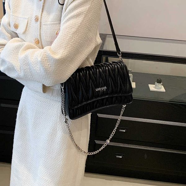 new muimui womens chain bags 2023 design for designer underarm ladies bag bag small pleated popular small design embroidered thread feeling
new muimui womens chain bags 2023 design for designer underarm ladies bag bag small pleated popular small design embroidered thread feeling