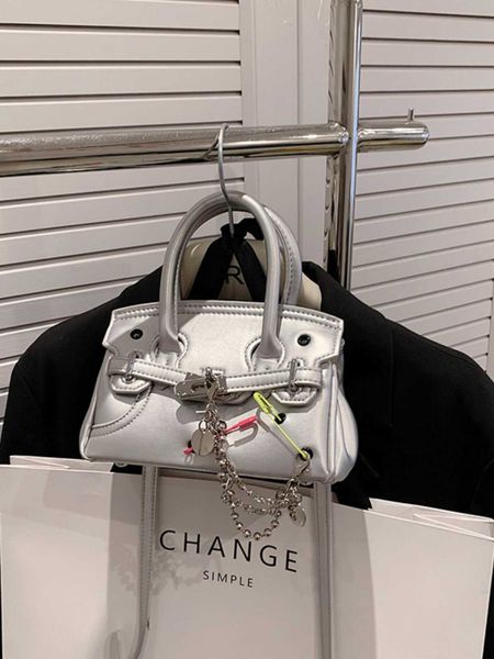 designer h ermes brikis's tote bags for sale small design handheld bag women 2023 new spicy girl sweet cool premium mini one shoulder c
designer h ermes brikis's tote bags for sale small design handheld bag women 2023 new spicy girl sweet cool premium mini one shoulder c