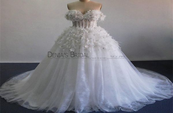 2017 ball gown wedding dresses with off shoulder ostrich feathers beaded 3d handmand flowers sheer boned bodice tulle bridal gowns8493248, White
2017 ball gown wedding dresses with off shoulder ostrich feathers beaded 3d handmand flowers sheer boned bodice tulle bridal gowns8493248, White