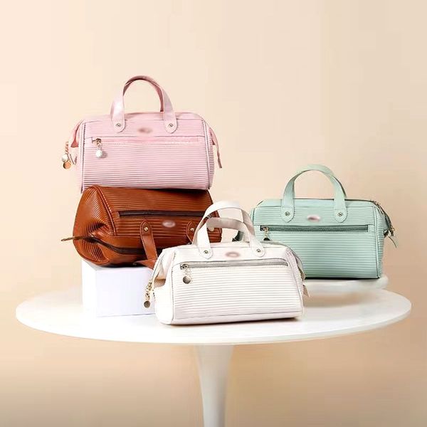 2023 fashion high appearance level large capacity dry and wet separation makeup bag household portable toiletries storage one hand-held cros
2023 fashion high appearance level large capacity dry and wet separation makeup bag household portable toiletries storage one hand-held cros
