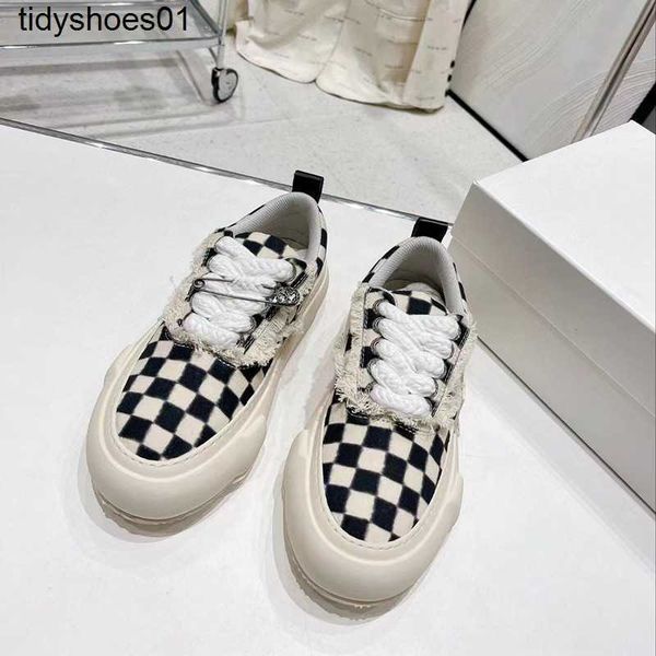 vanness chessboard checkered canvas shoes couple's thick sole elevated casual versatile beggar low round toe board shoes, Black
vanness chessboard checkered canvas shoes couple's thick sole elevated casual versatile beggar low round toe board shoes, Black