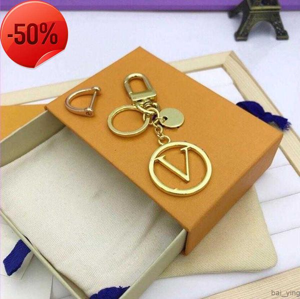 keychains lanyards 2022 keychain designer women mens key charm new luxurys designers chain letters with box d217137f baiying, Silver
keychains lanyards 2022 keychain designer women mens key charm new luxurys designers chain letters with box d217137f baiying, Silver