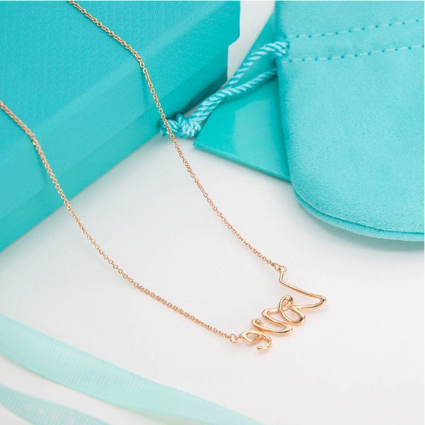 designer necklace 18k gold plated necklaces luxury designer jewelry love pendant necklace wedding party jewelry good, Silver
designer necklace 18k gold plated necklaces luxury designer jewelry love pendant necklace wedding party jewelry good, Silver