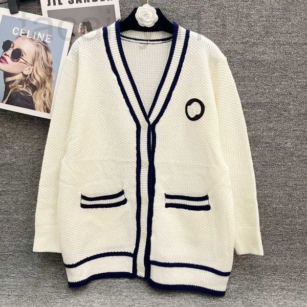women's knits & tees designer g family 23 early autumn new black and white contrast v-neck long sleeve cashmere knitted cardigan fashio
women's knits & tees designer g family 23 early autumn new black and white contrast v-neck long sleeve cashmere knitted cardigan fashio
