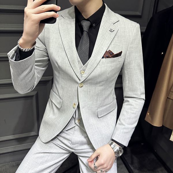 men's suits blazers blazer vest pants fashion business wedding gentleman slim italian style casual light host formal 3piece m5xl 230809, White;black
men's suits blazers blazer vest pants fashion business wedding gentleman slim italian style casual light host formal 3piece m5xl 230809, White;black