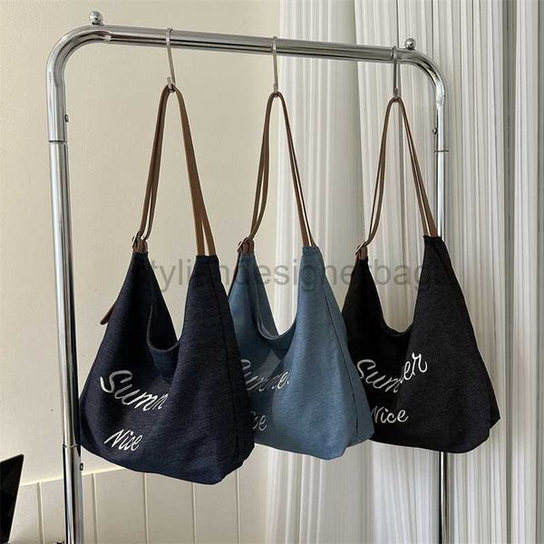 shoulder bags large capacity shoulder bag for women 2023 new fashion canvas bag contrast printing fashion casual style portable underarm bag
shoulder bags large capacity shoulder bag for women 2023 new fashion canvas bag contrast printing fashion casual style portable underarm bag