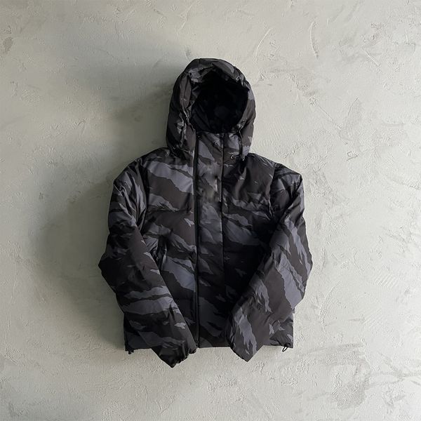 jacket puffer designer winter mens fashion autumn and winter luxury trend thick new with hood size xs-xl, Black;brown
jacket puffer designer winter mens fashion autumn and winter luxury trend thick new with hood size xs-xl, Black;brown