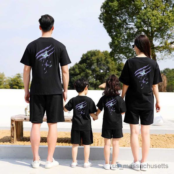 family matching outfits mom dad and me printed t-shirt family look matching outfits father daughter son clothes kids clothes father baby out, Blue
family matching outfits mom dad and me printed t-shirt family look matching outfits father daughter son clothes kids clothes father baby out, Blue
