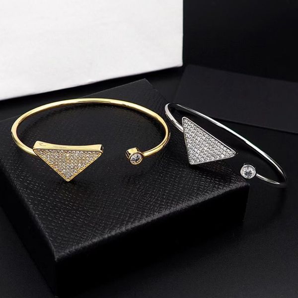 fashion style bracelets women bangle wristband cuff chain designer letter jewelry 18k gold plated stainless steel wedding lovers gift bracel, Black
fashion style bracelets women bangle wristband cuff chain designer letter jewelry 18k gold plated stainless steel wedding lovers gift bracel, Black