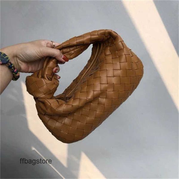knotted designer leather cloud versatile evening bag woven bags cowhorn dumplings jodie women's portable bottegaa venetaa crossbody sma
knotted designer leather cloud versatile evening bag woven bags cowhorn dumplings jodie women's portable bottegaa venetaa crossbody sma