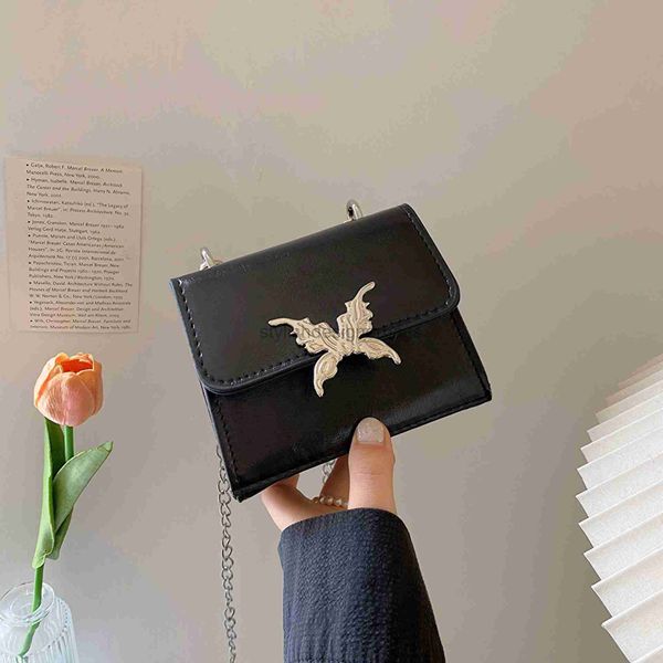 cross body women's bag mini brooch butterfly single shoulder crossbody bag 2023 summer new versatile small square bag pearl chain handh
cross body women's bag mini brooch butterfly single shoulder crossbody bag 2023 summer new versatile small square bag pearl chain handh
