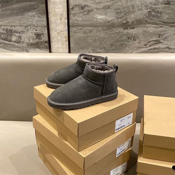 u5854 classical short miniwomen snow boots keep warm boot man womens plush casual warm boots sheepskin suede shoes chestnut grey transshipme, Black
u5854 classical short miniwomen snow boots keep warm boot man womens plush casual warm boots sheepskin suede shoes chestnut grey transshipme, Black