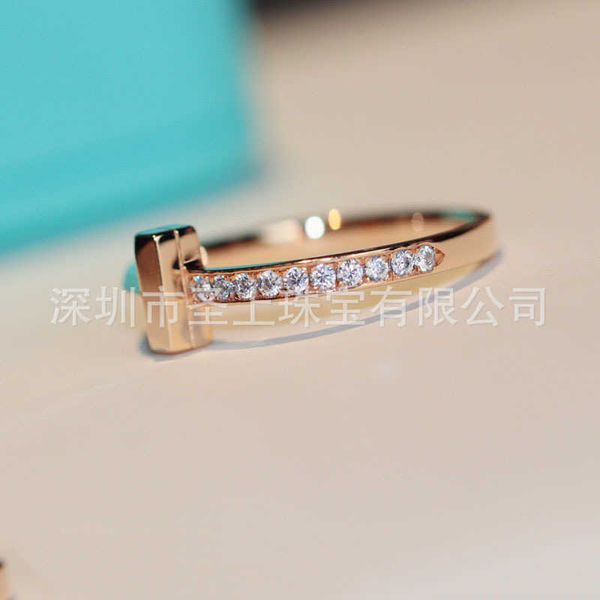 eller half diamond electroplated gold+1 thick gold color fading and replacement 1 ring letter inlaid with logo, Silver
eller half diamond electroplated gold+1 thick gold color fading and replacement 1 ring letter inlaid with logo, Silver