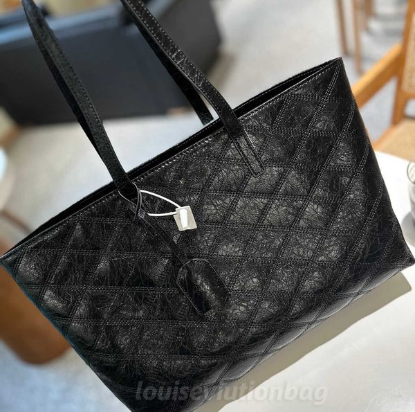 shopping bags made of quilted lamb leather large capacity totes women's leisure handbags with women's fashion shoulder bags purses
shopping bags made of quilted lamb leather large capacity totes women's leisure handbags with women's fashion shoulder bags purses