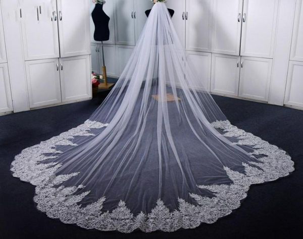 luxury long lace appliqued bridal veil high end one layer soft tulle retro veil with comb 4 meters bride veils hair accessoreis fo9081322, Black
luxury long lace appliqued bridal veil high end one layer soft tulle retro veil with comb 4 meters bride veils hair accessoreis fo9081322, Black