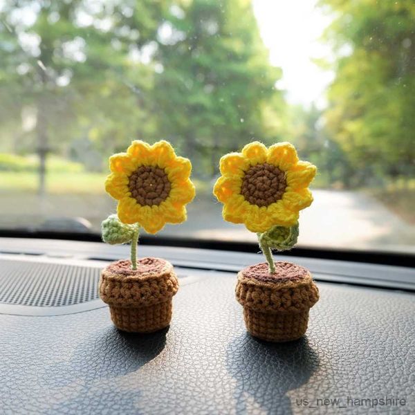 decorations sunflower/daisy flower accessories cute crochet mini potted plant decor car interior accessory r230811
decorations sunflower/daisy flower accessories cute crochet mini potted plant decor car interior accessory r230811