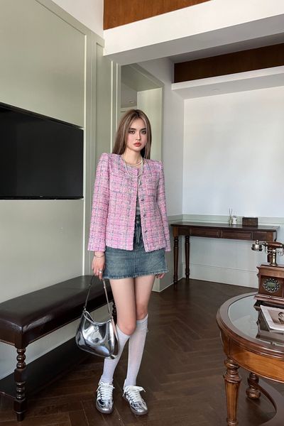 chan 2023 new winter jacket women designer jacket women jacket plus size designer fashion cccc chains tweed jacket pink camellia jackets mot, Black;brown
chan 2023 new winter jacket women designer jacket women jacket plus size designer fashion cccc chains tweed jacket pink camellia jackets mot, Black;brown