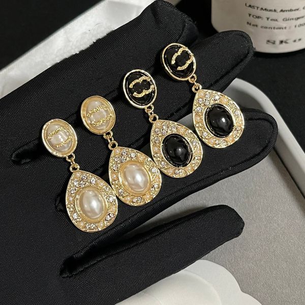 2colors designer earrings ear stud designers 18k gold plated brand letters fashion women crystal rhinestone earring wedding party jewerlry e, Golden;silver
2colors designer earrings ear stud designers 18k gold plated brand letters fashion women crystal rhinestone earring wedding party jewerlry e, Golden;silver