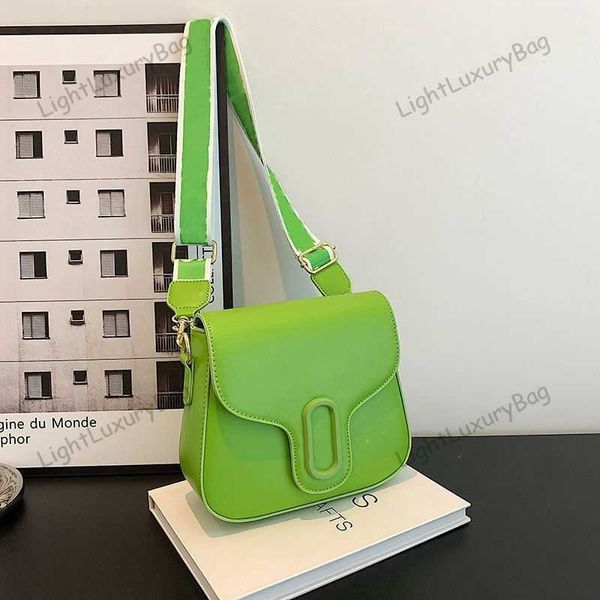 new brand designer j saddle bag candy colour shoulder crossbody bag with logo strap fashion small square bag women leather luxury mobile pho
new brand designer j saddle bag candy colour shoulder crossbody bag with logo strap fashion small square bag women leather luxury mobile pho