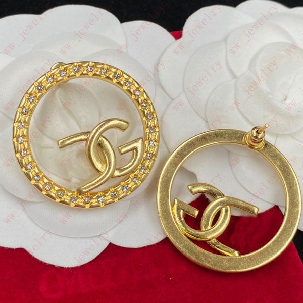 designer brass material embed zircon alphabet round hoop ladies charm earrings, valentine's day, christmas, gifts,, Golden;silver
designer brass material embed zircon alphabet round hoop ladies charm earrings, valentine's day, christmas, gifts,, Golden;silver