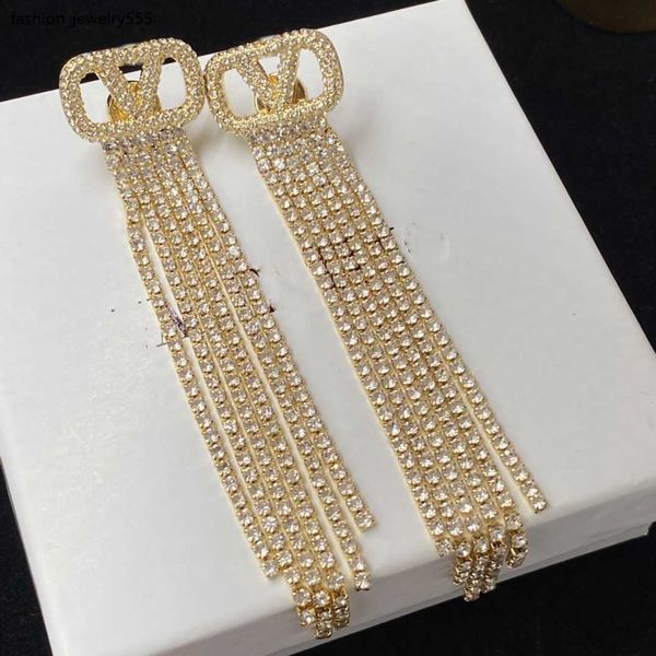 stud 2023 earrings designer women's luxury gold double v-shaped jewelry classic wedding gift for newlyweds, Golden;silver
stud 2023 earrings designer women's luxury gold double v-shaped jewelry classic wedding gift for newlyweds, Golden;silver