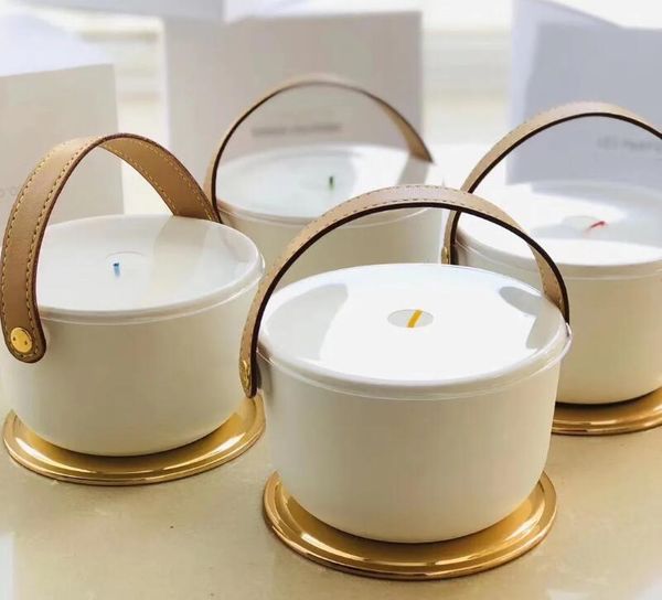 aromatherapy iv perfume candle fragrance 220g dehors ii neige feuilles d'or lle blanche l'air du jardin with sealed gift box
aromatherapy iv perfume candle fragrance 220g dehors ii neige feuilles d'or lle blanche l'air du jardin with sealed gift box