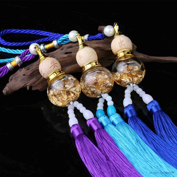 decorations glass bottle with gold foil bottom double spike gourd car interior jewelry pendant decoration accessories r230811
decorations glass bottle with gold foil bottom double spike gourd car interior jewelry pendant decoration accessories r230811
