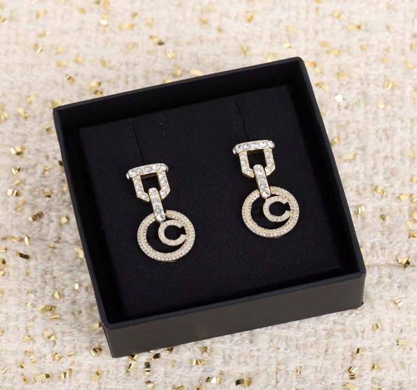 fashion style half round shape with diamond and genuine leather in 18k gold plated for women wedding jewelry gift have box stamp p1266478, Golden
fashion style half round shape with diamond and genuine leather in 18k gold plated for women wedding jewelry gift have box stamp p1266478, Golden