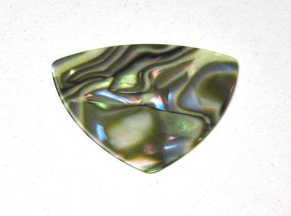 celluloid 346 rounded triangle guitar picks plectrums 071mm 100pcs abalone seashell7083578
celluloid 346 rounded triangle guitar picks plectrums 071mm 100pcs abalone seashell7083578